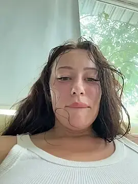 Stripchat Live Sex of AndreaMood