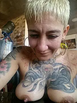 Stripchat Watch Live Sex Cams of Everlyn_sexx
