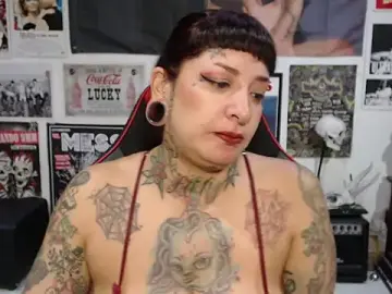 Stripchat Nude Webcam of Rollyderolandia666