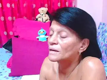 Stripchat Adult Webcam of SLUTTYROXY