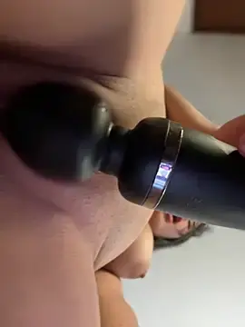 Stripchat Nude Webcam of CuteKira7