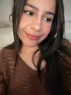 Stripchat Live Sex Cam of CuteKira7