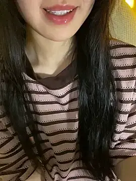 Stripchat Live Porn of Uyennii02