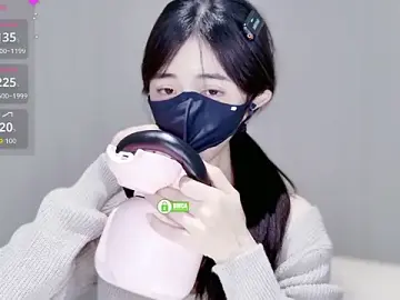 Stripchat Free Porn Cam of -Hell0-Kitty