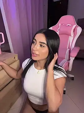 Stripchat Adult Video Chat of Emily-14