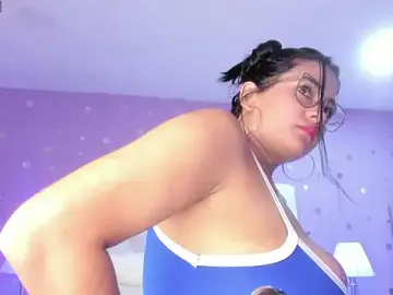 Stripchat Sex Cam of scarlette_15_