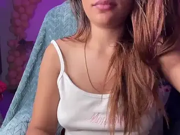 Stripchat Nude Webcam of Royal_girl_1