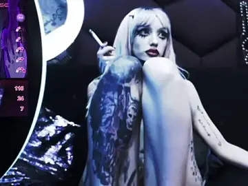 Stripchat Live Porn of TyphoidMary