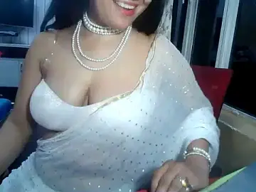 Stripchat Free Porn Cam of yourradhika