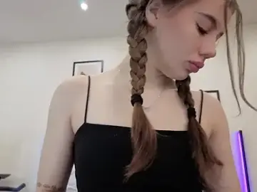 Stripchat Sex Cam of dolly_ll