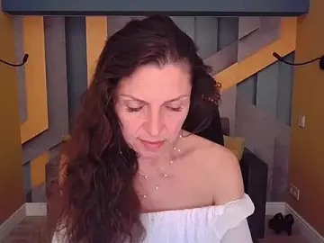 Stripchat Watch Live Sex Cams of EllaLong