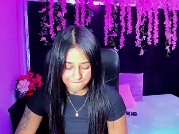 Stripchat Free Live Porn of milly_print