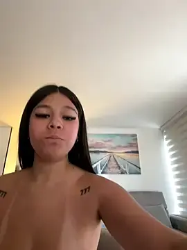 Stripchat Live Porn of Alyshanon18