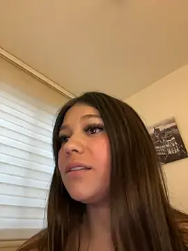 Stripchat Adult Webcam of Alyshanon18