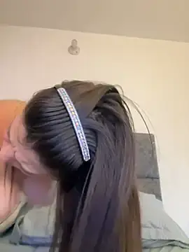 Stripchat Nude Webcam of Alyshanon18