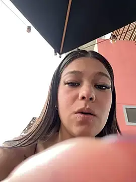 Stripchat Free Live Porn of Alyshanon18