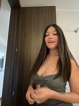 Stripchat Sex Cam of Alyshanon18