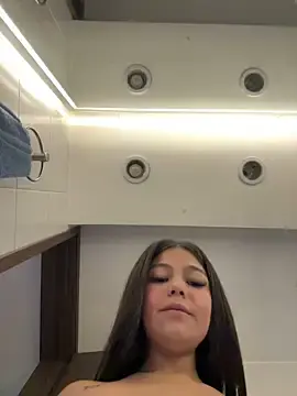 Stripchat Live Sex of Alyshanon18