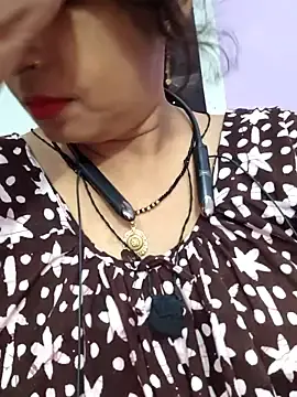 Stripchat Live Sex Cam of Simran_bhabhi0