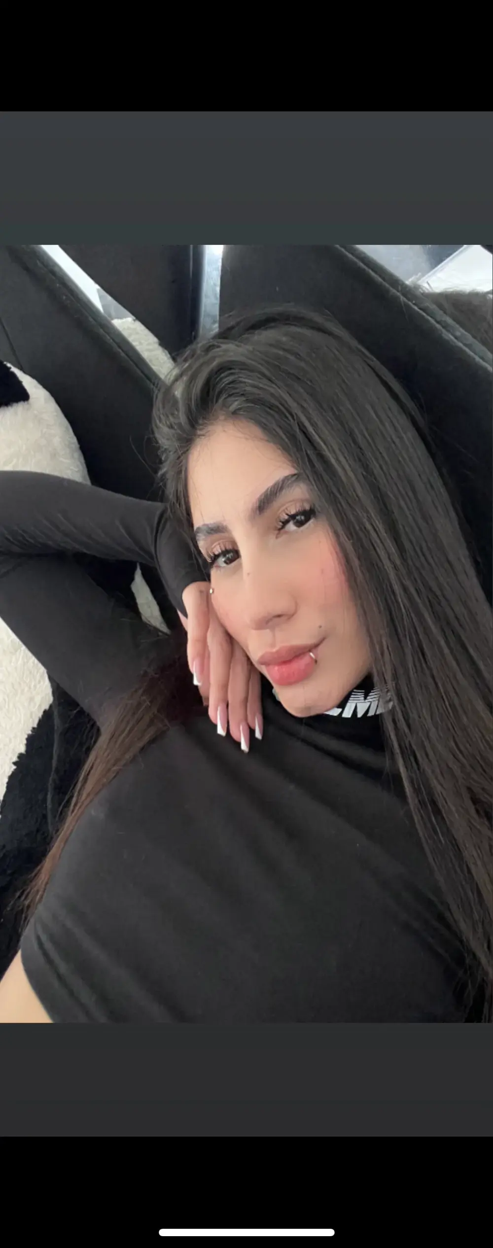 Anniewine_