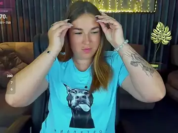 Stripchat Live Sex Cam of Sofii_darling