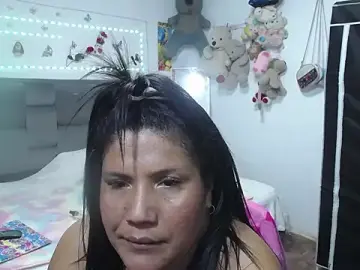 Stripchat Free Porn Cam of Sharloth_milf