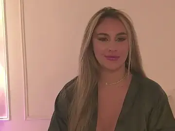 Stripchat Free Porn Cam of SamanthaVega_