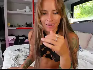 Stripchat Private Sex Chat of holy_khloe