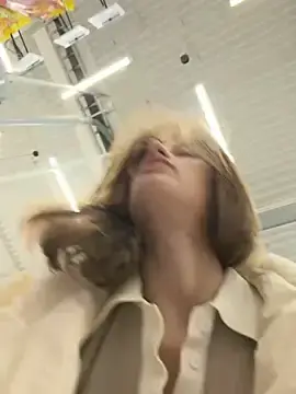 Stripchat Adult Webcam of -AngelAri-