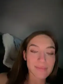 Stripchat Live Sex of -AngelAri-