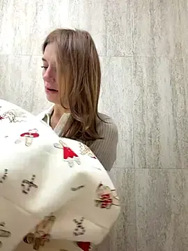 Stripchat Sex Cam of -AngelAri-