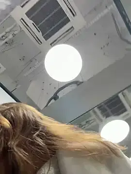 Stripchat Sex Cam of -AngelAri-