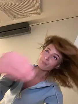 Stripchat Sex Chat of -AngelAri-