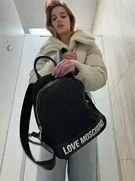 Stripchat Best live sex cam show of -AngelAri-