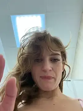 Stripchat Adult Webcam of -AngelAri-