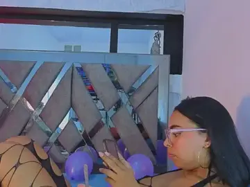 Stripchat Free Porn Cam of Chel_Rose