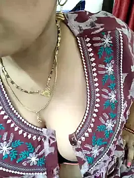 Stripchat Live Sex Cam of samitasharma