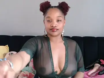 Stripchat Best Webcam of CREAMYCUPCAKExxx