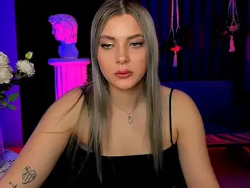 Stripchat Sex Cam of HyileyClark