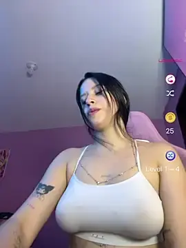 Stripchat Nude Webcam of lucy_grey25