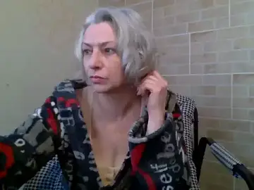 Stripchat Live Sex Cam of Lorie_Carrie