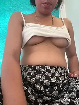 Stripchat Free Porn Cam of isha_sharma2002