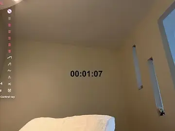 Stripchat Free Porn Cam of DestinyTurner