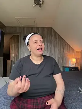 Stripchat Live Sex Cam of BabyChanntal