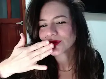 Stripchat Live Sex Cam of Hanny_24