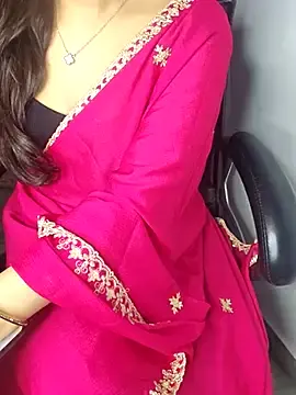 Stripchat Sex Cam of aliyaah_singh