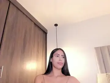 Stripchat Nude Webcam of imsaraah