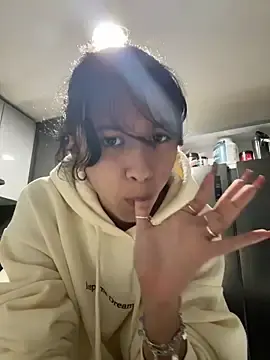 Stripchat Sex Cam of lynn9000