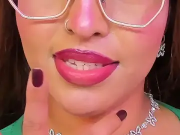 Stripchat Watch Live Sex Cams of MadelaineJones