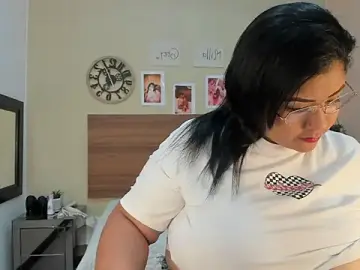 Stripchat Adult Webcams of MillaGrey